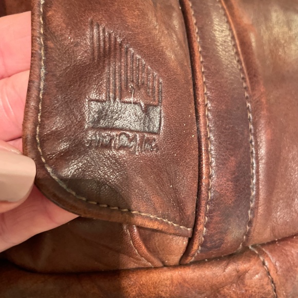 Norm Thompson back saver leather purse - Picture 2 of 5
